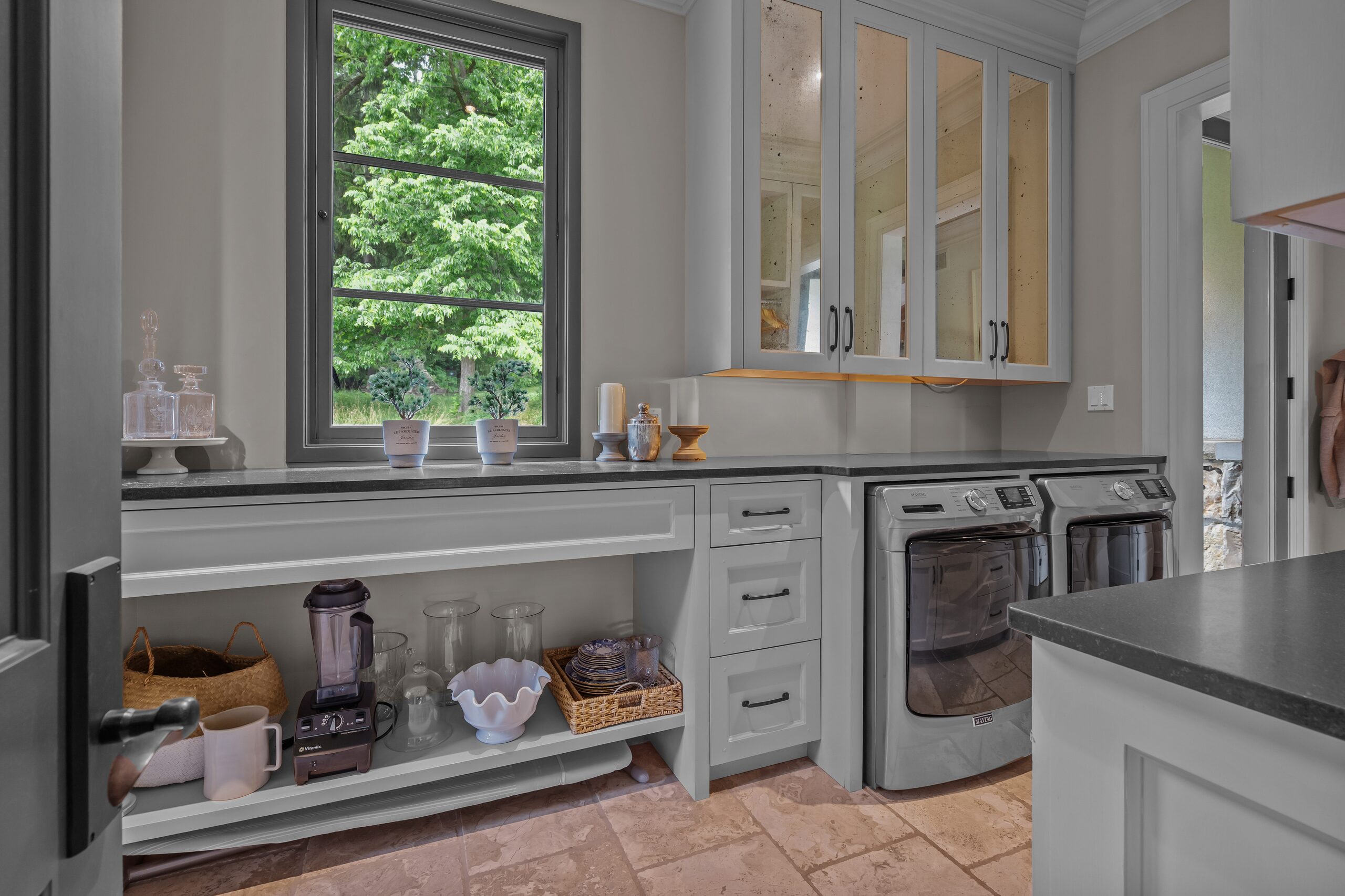 Walk-through butler's pantry